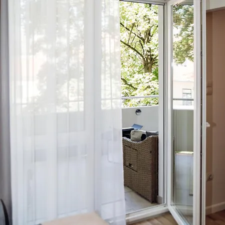 B15 - Golden Terrace Apartment *